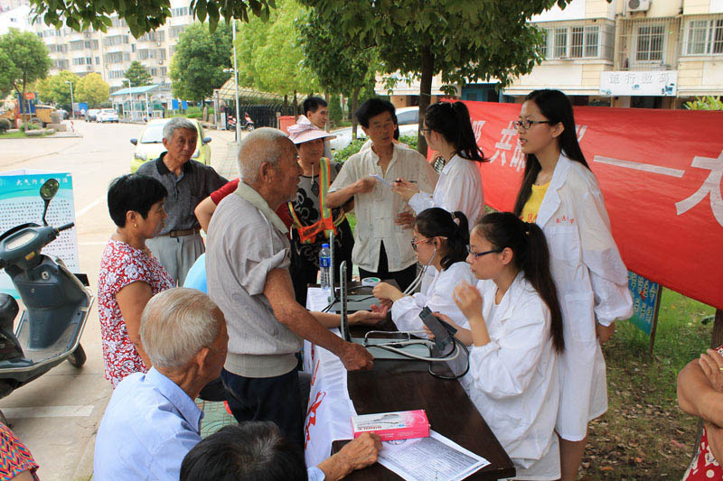 �F꠳ɆT���M����^(q��)����y��Ѫ�����ܵ����񂃵�ٝ�p������ϣ�����Զ��һЩ�@�ӵĻ�ӡ�