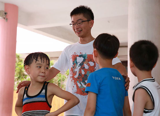 ���ݴ�W��֪�Ľ�㡱����������`꠵��㽭�������_չ֧�̻�ӣ��鮔���l����С�W���ռ��W��ƥ�˽������D��־Ը��ٝ�S���ӂ���